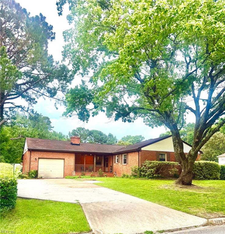 Photo of 1098 Clear Springs Lane, Virginia Beach, VA 23464 (MLS # 10655601)