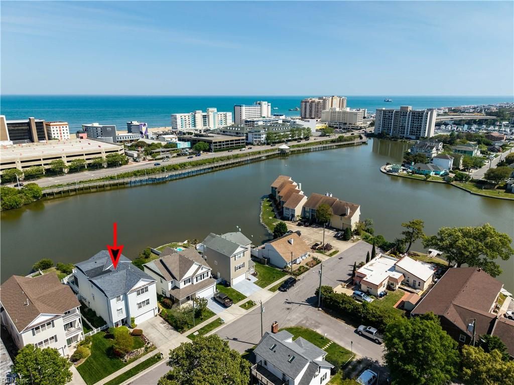 Photo of 821 Arctic Avenue, Virginia Beach, VA 23451 (MLS # 10630487)