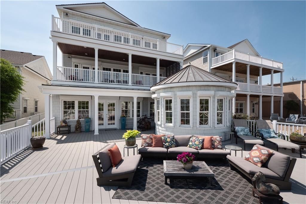 Photo of 821 Arctic Avenue, Virginia Beach, VA 23451 (MLS # 10630487)