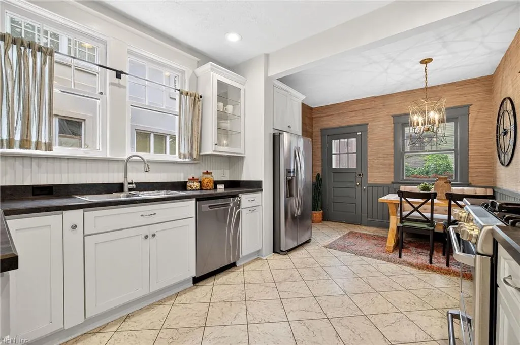 Norfolk, Virginia 23517, United States, 4 Bedrooms Bedrooms, ,2 BathroomsBathrooms,Residential,Active,192271