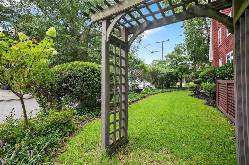 Norfolk, Virginia 23517, United States, 4 Bedrooms Bedrooms, ,2 BathroomsBathrooms,Residential,Active,192271