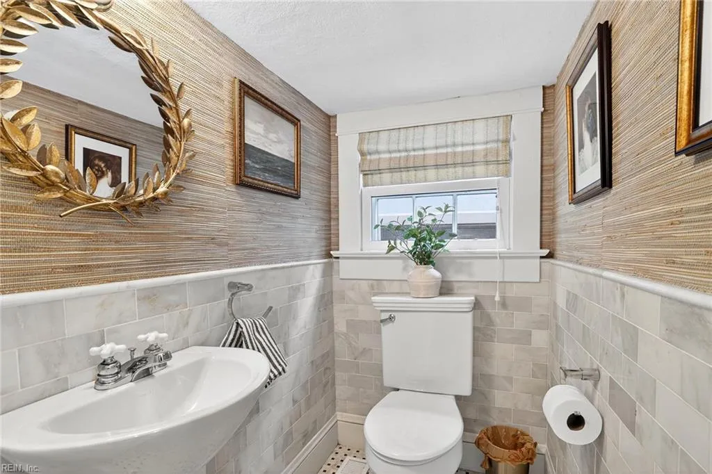 Norfolk, Virginia 23517, United States, 4 Bedrooms Bedrooms, ,2 BathroomsBathrooms,Residential,Active,192271