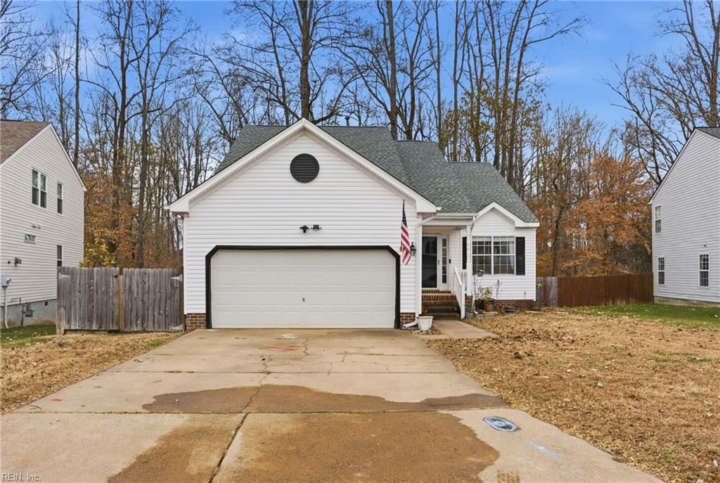 Photo of 3714 Bridlepath Lane, Suffolk, VA 23435 (MLS # 10613894)