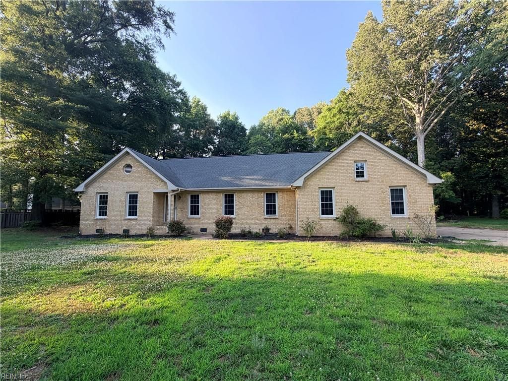 Photo of 204 Arch Road, Chesapeake, VA 23322 (MLS # 10639639)