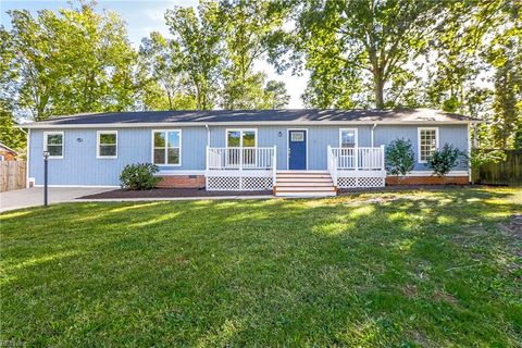 Photo of 3 Iris Lane, Newport News, VA 23608 (MLS # 10605324)