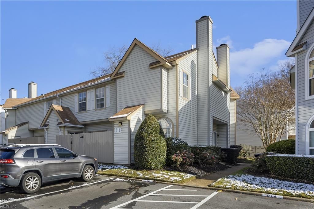 Photo of 816 Gable Way, Virginia Beach, VA 23455 (MLS # 10612932)