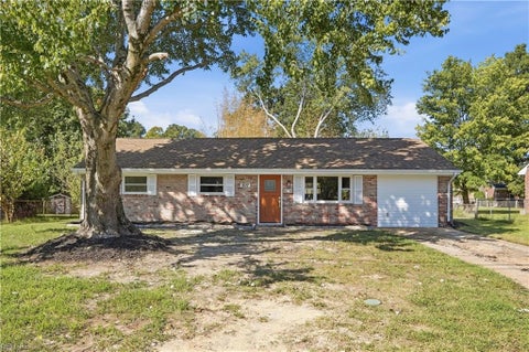 Photo of 907 Sumter Drive, Newport News, VA 23608 (MLS # 10653754)