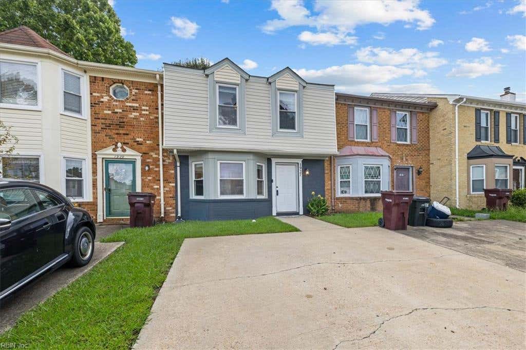 Photo of 1927 Candlelight Drive, Chesapeake, VA 23325 (MLS # 10647354)