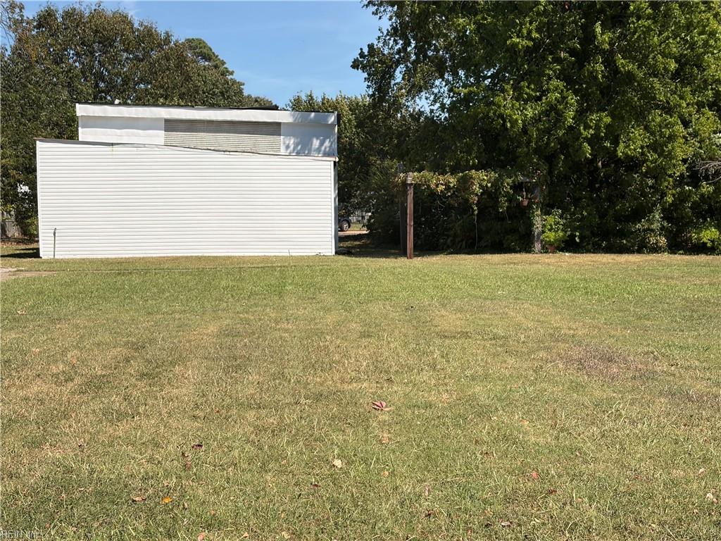 Photo of 214 W Government Avenue, Norfolk, VA 23503 (MLS # 10656249)