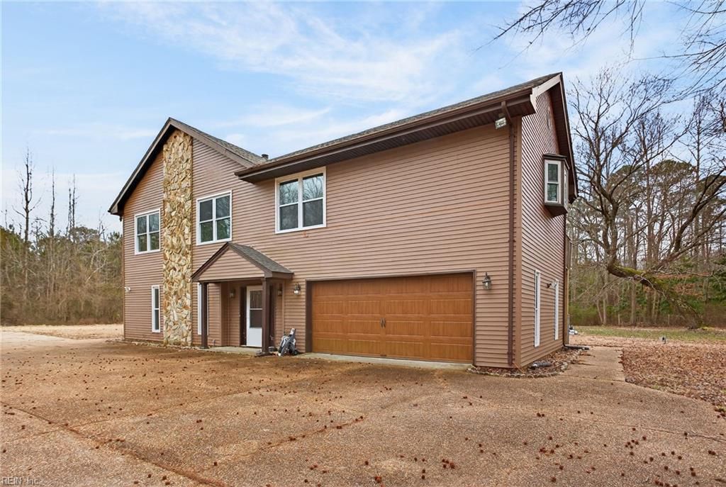 Photo of 9032 Lady Lane, Hayes, VA 23072 (MLS # 10620855)