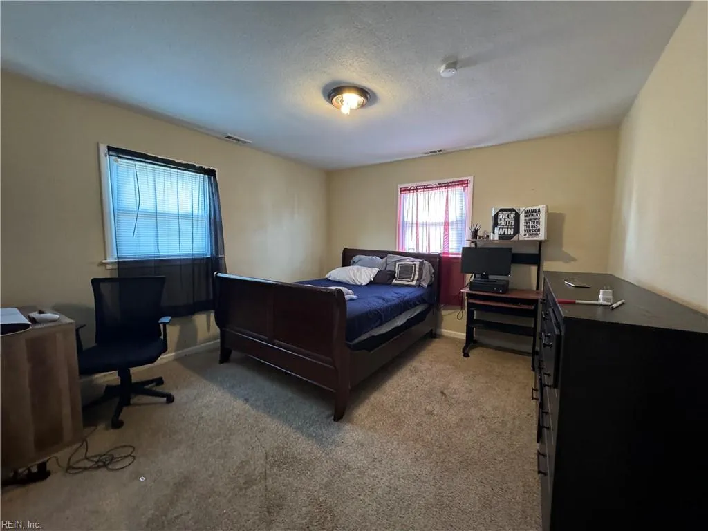 Portsmouth, Virginia 23701, United States, 4 Bedrooms Bedrooms, ,2 BathroomsBathrooms,Residential,Active,79491