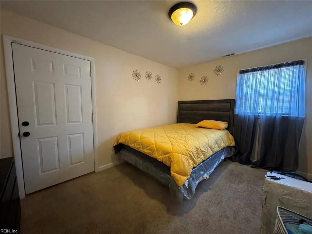 Portsmouth, Virginia 23701, United States, 4 Bedrooms Bedrooms, ,2 BathroomsBathrooms,Residential,Active,79491