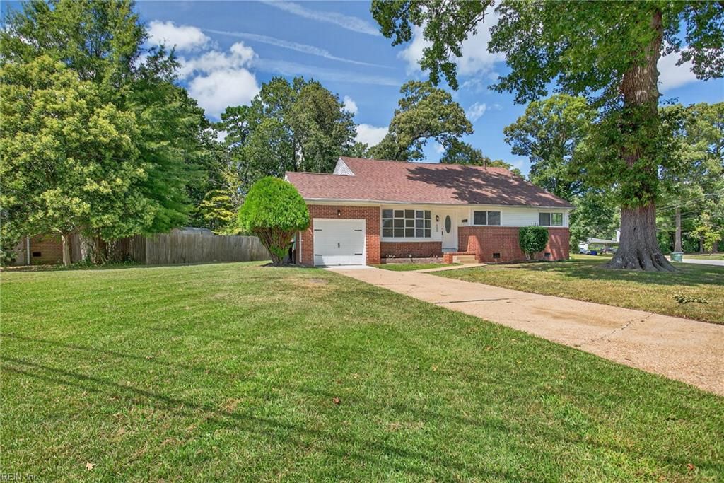 Photo of 5480 Bayberry Drive, Norfolk, VA 23502 (MLS # 10616875)