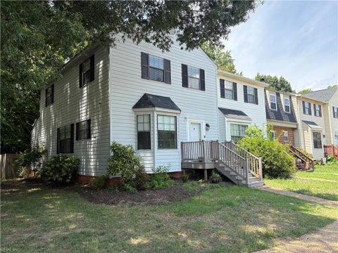 Photo of 1758 Skiffes Creek Circle, Williamsburg, VA 23185 (MLS # 10643721)