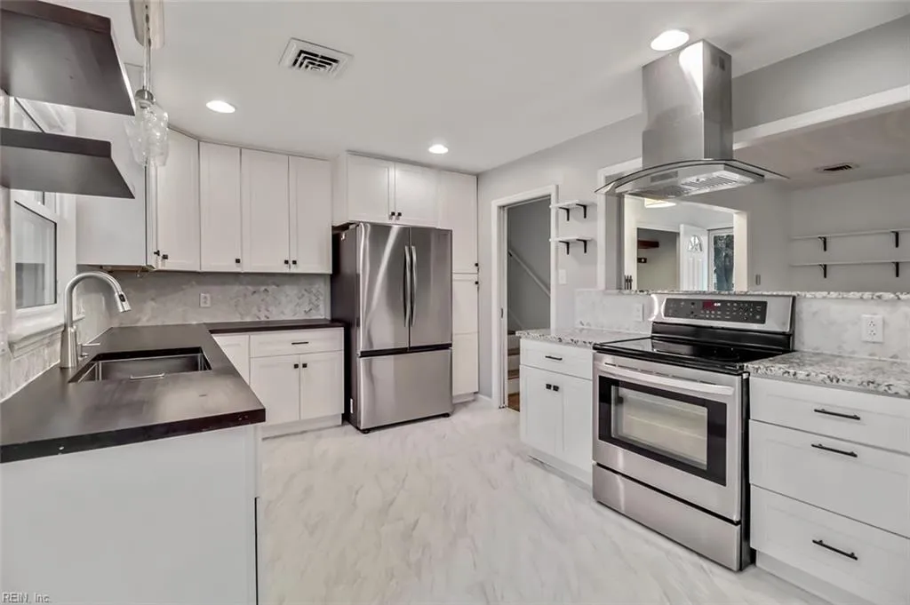 Chesapeake, Virginia 23320, United States, 3 Bedrooms Bedrooms, ,3 BathroomsBathrooms,Residential,Active,251762