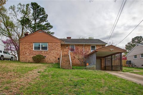 Photo of 23 Williamson Park Drive, Newport News, VA 23608 (MLS # 10627464)