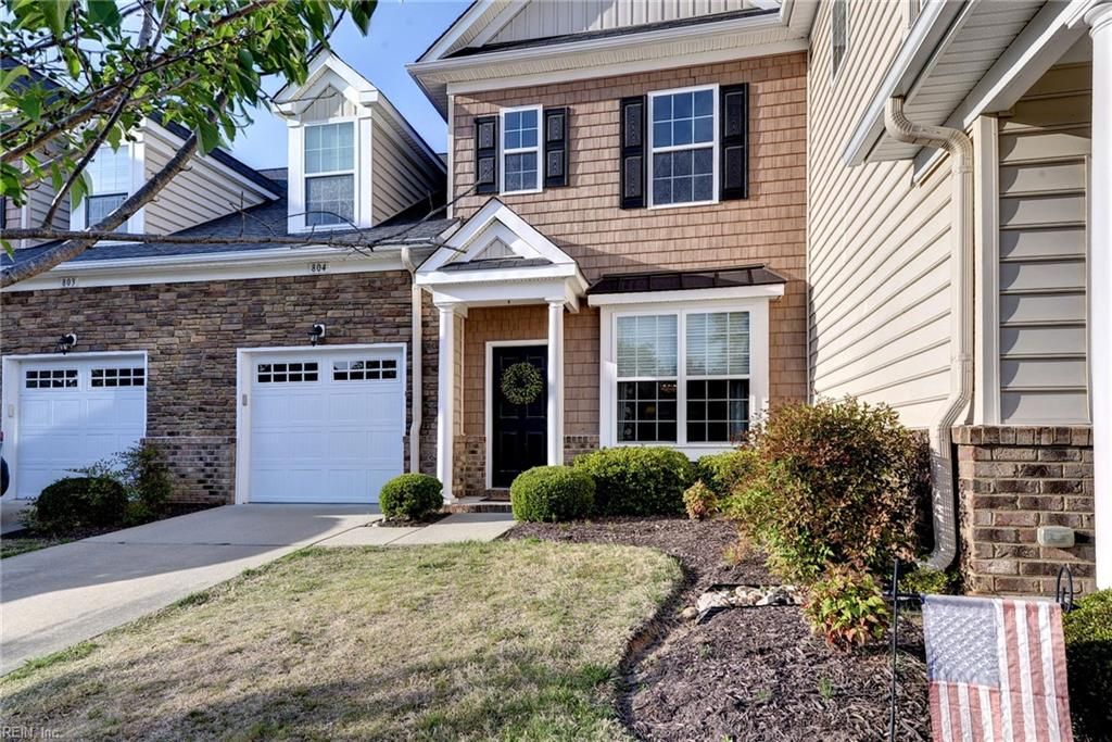 Photo of 804 Braemar Creek, Williamsburg, VA 23188 (MLS # 10630409)