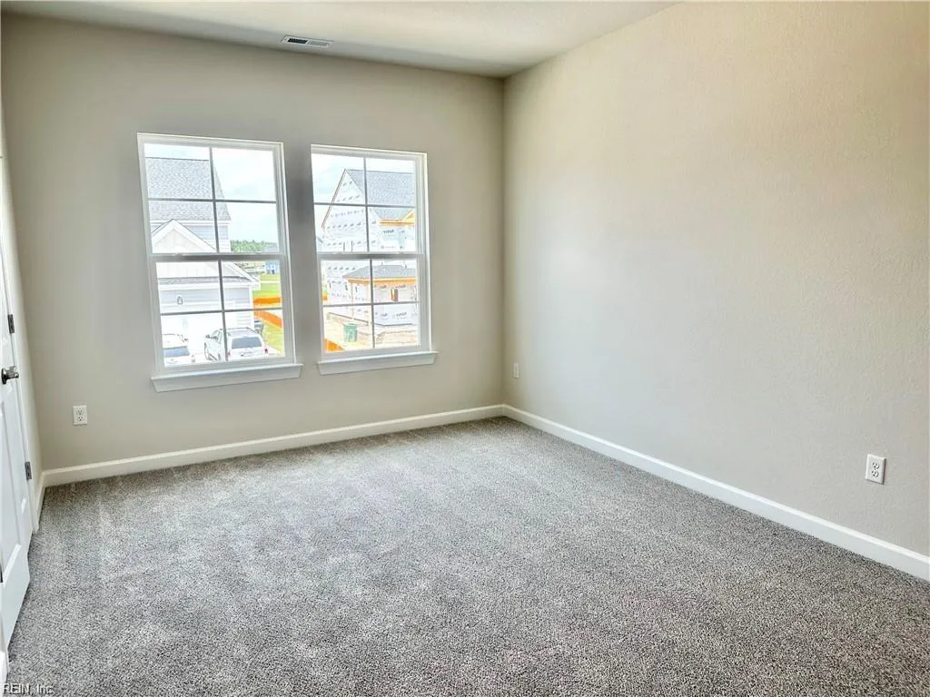 Suffolk, Virginia 23434, United States, 3 Bedrooms Bedrooms, ,3 BathroomsBathrooms,Residential,Pending,77307