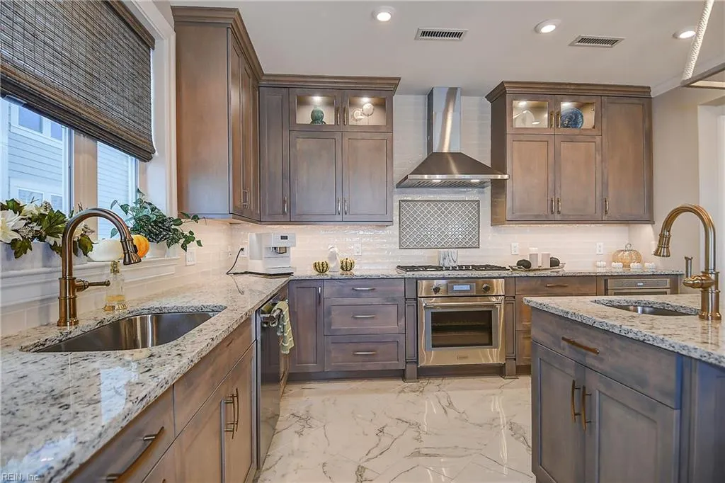 Virginia Beach, Virginia 23451, United States, 3 Bedrooms Bedrooms, ,3 BathroomsBathrooms,Residential,Active,230786