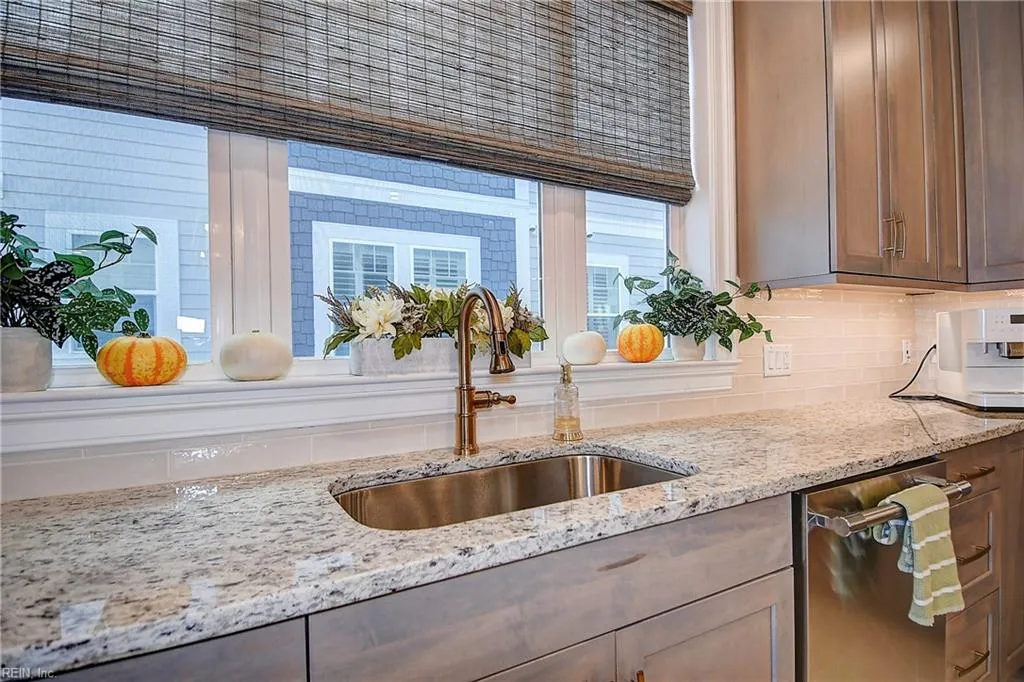 Virginia Beach, Virginia 23451, United States, 3 Bedrooms Bedrooms, ,3 BathroomsBathrooms,Residential,Active,230786