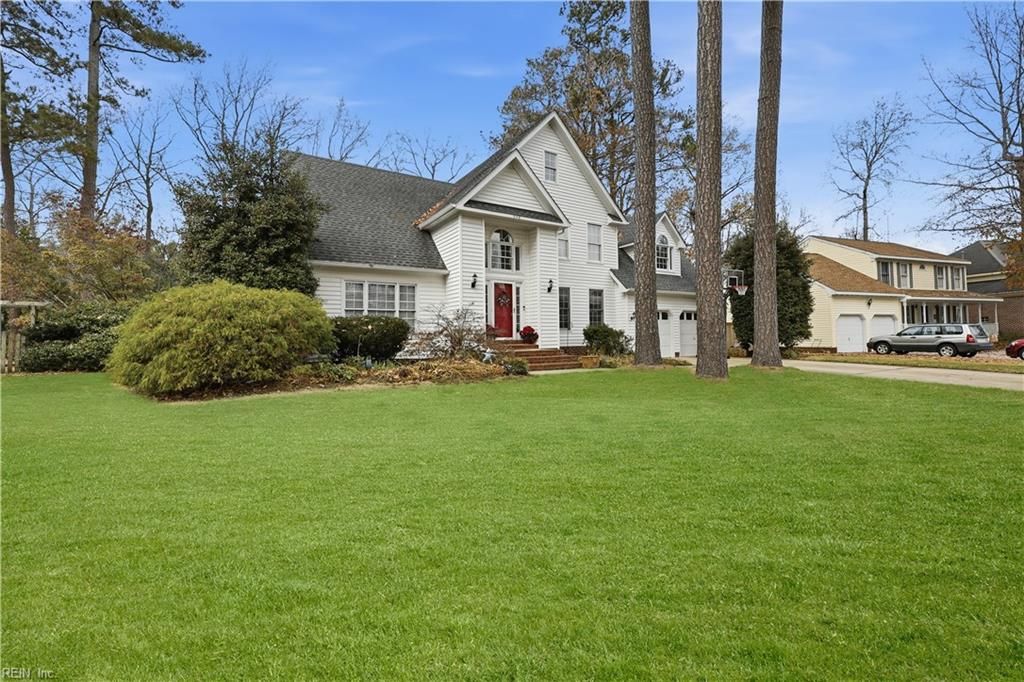 Photo of 548 Foxgate Quarter Street, Chesapeake, VA 23322 (MLS # 10612560)