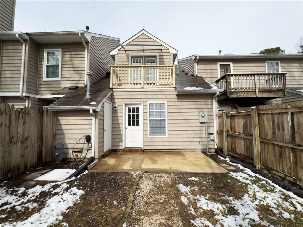 Photo of 9 Madrone Place, Hampton, VA 23666 (MLS # 10621582)