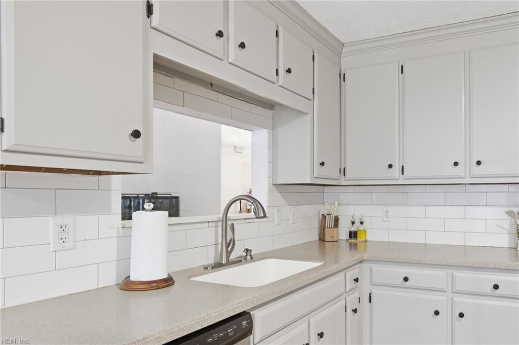 Photo of 4404 Bufflehead Drive, Gloucester, VA 23061 (MLS # 10614923)