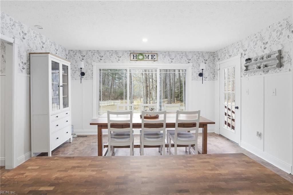 Photo of 4404 Bufflehead Drive, Gloucester, VA 23061 (MLS # 10614923)