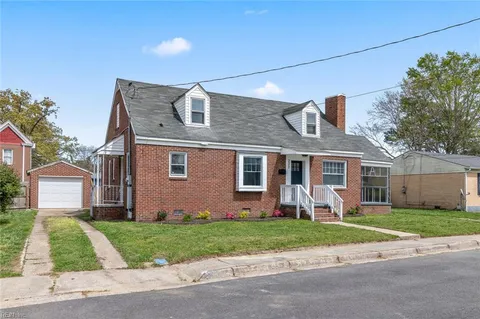 222 Hall Street, Franklin, VA 23851 - #: 10577466