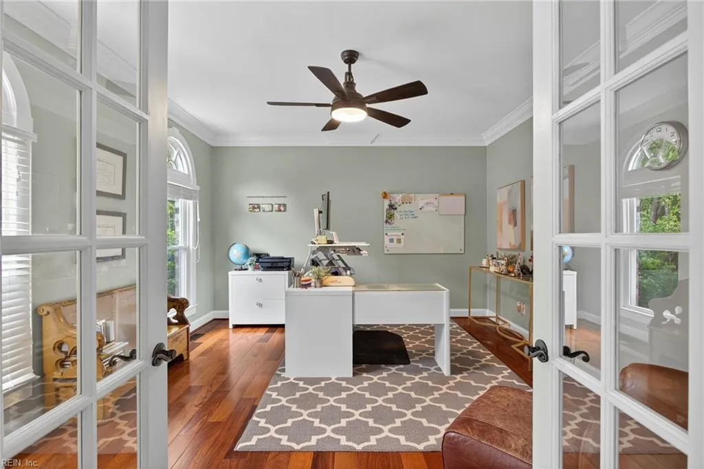 Virginia Beach, Virginia 23452, United States, 5 Bedrooms Bedrooms, ,4 BathroomsBathrooms,Residential,Pending,202925