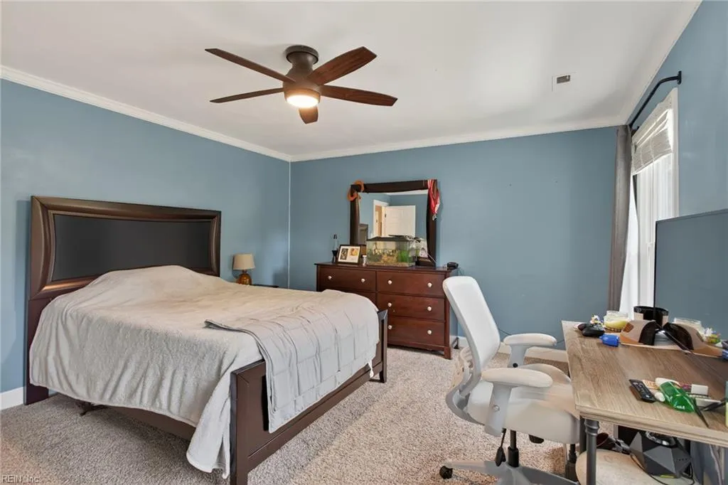 Virginia Beach, Virginia 23452, United States, 5 Bedrooms Bedrooms, ,4 BathroomsBathrooms,Residential,Pending,202925