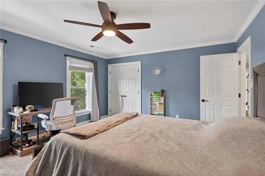 Virginia Beach, Virginia 23452, United States, 5 Bedrooms Bedrooms, ,4 BathroomsBathrooms,Residential,Pending,202925