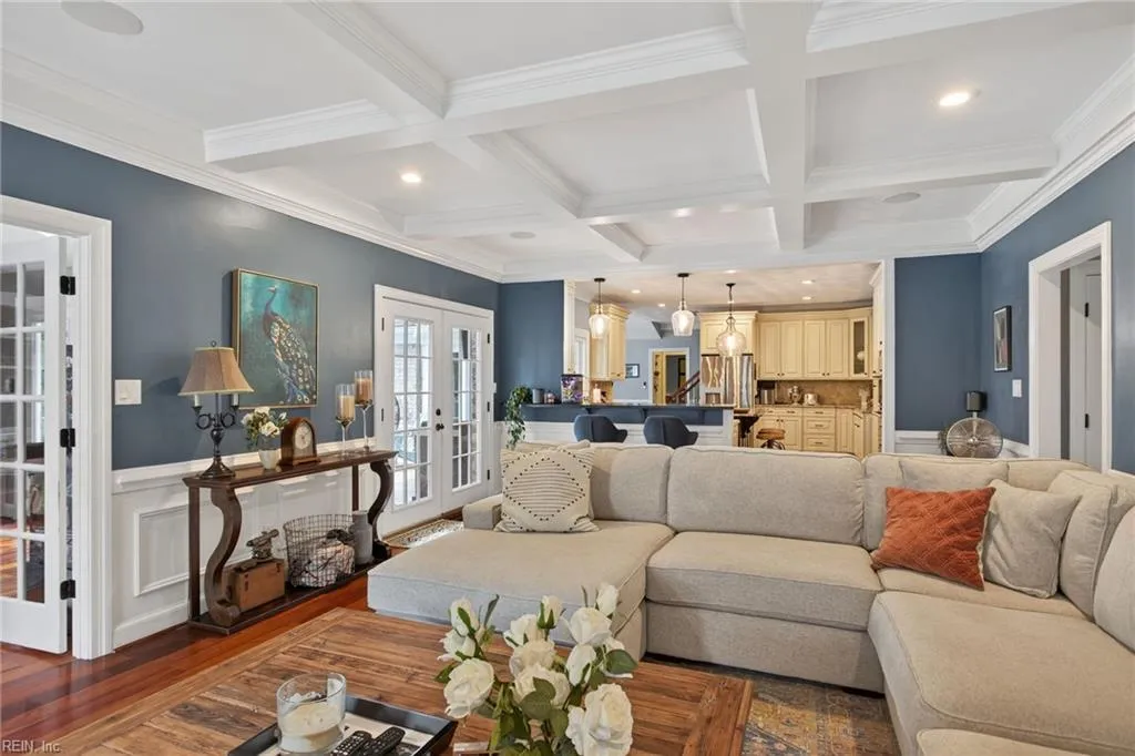 Virginia Beach, Virginia 23452, United States, 5 Bedrooms Bedrooms, ,4 BathroomsBathrooms,Residential,Pending,202925