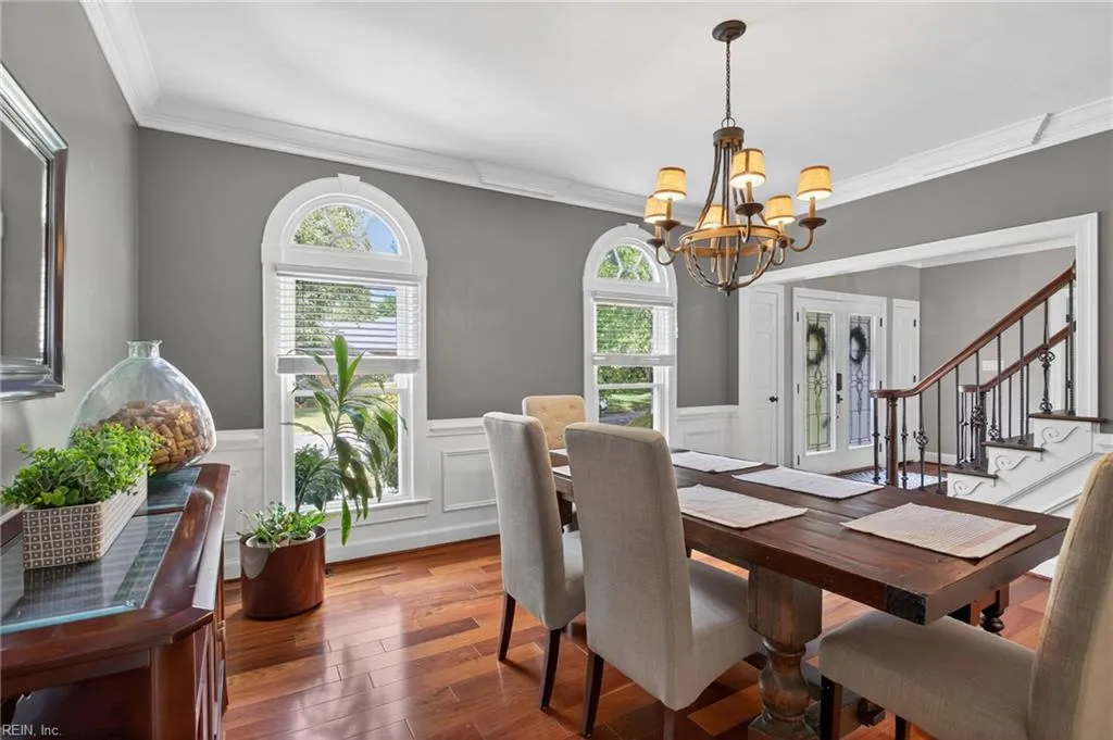 Virginia Beach, Virginia 23452, United States, 5 Bedrooms Bedrooms, ,4 BathroomsBathrooms,Residential,Pending,202925