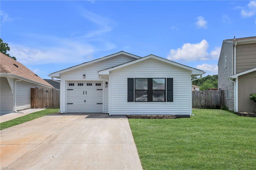 Photo of 2931 Delaware Xing XING, Virginia Beach, VA 23453 (MLS # 10642902)