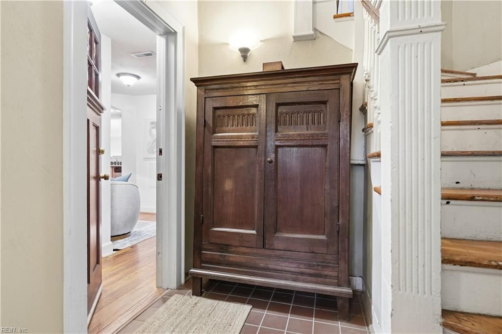 Photo of 1413 Colonial Avenue #C-1, Norfolk, VA 23517 (MLS # 10633034)