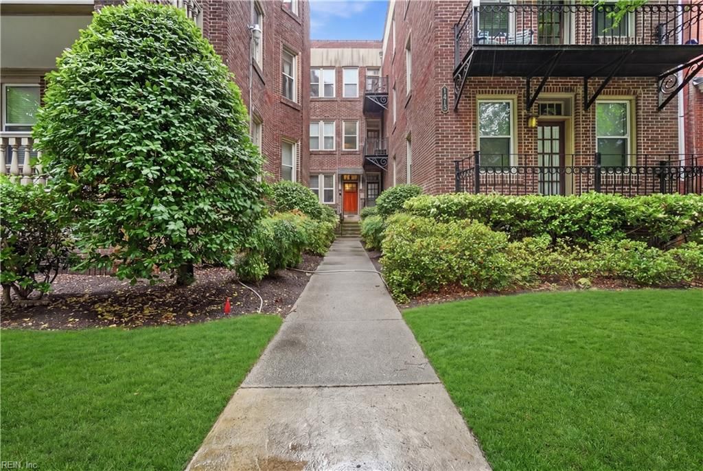Photo of 1413 Colonial Avenue #C-1, Norfolk, VA 23517 (MLS # 10633034)
