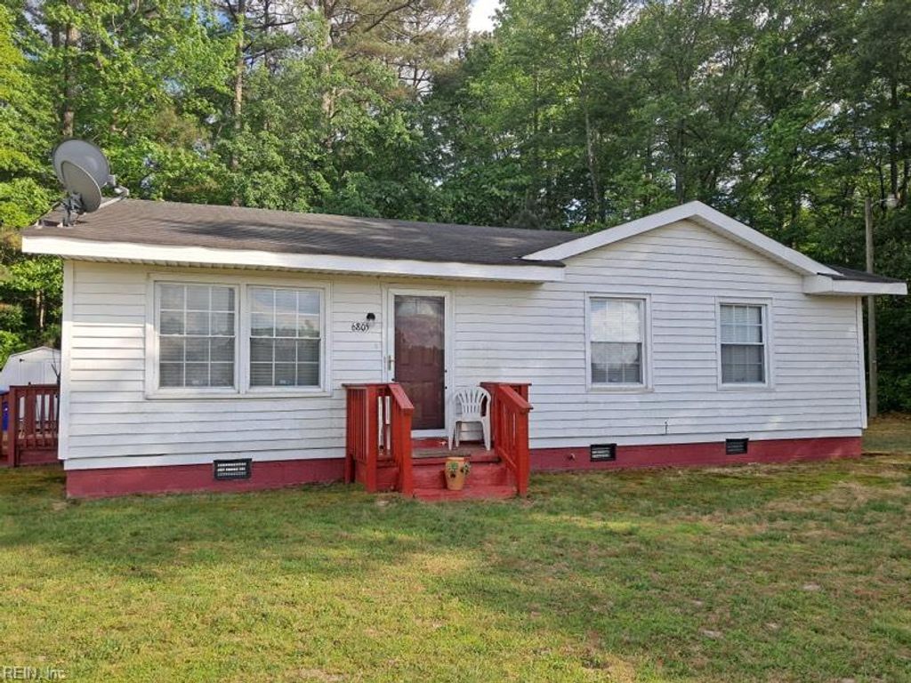 Photo of 6805 Quaker Drive, Suffolk, VA 23437 (MLS # 10632734)