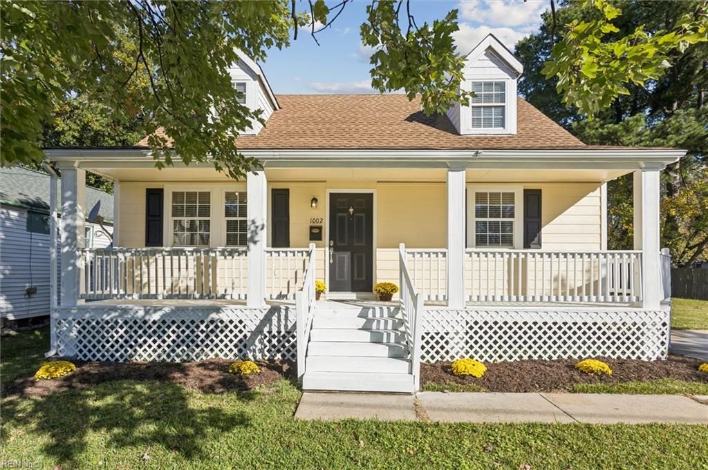 Photo of 1002 Wilcox Avenue, Portsmouth, VA 23704 (MLS # 10615962)