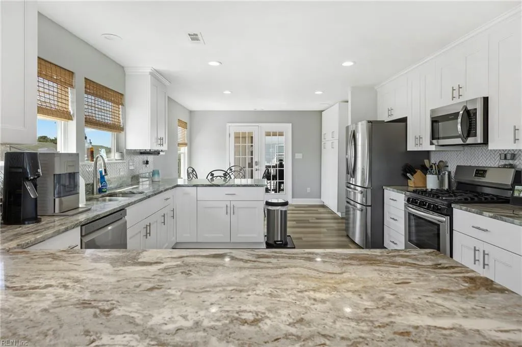 Norfolk, Virginia 23503, United States, 4 Bedrooms Bedrooms, ,3 BathroomsBathrooms,Residential,Active,156058