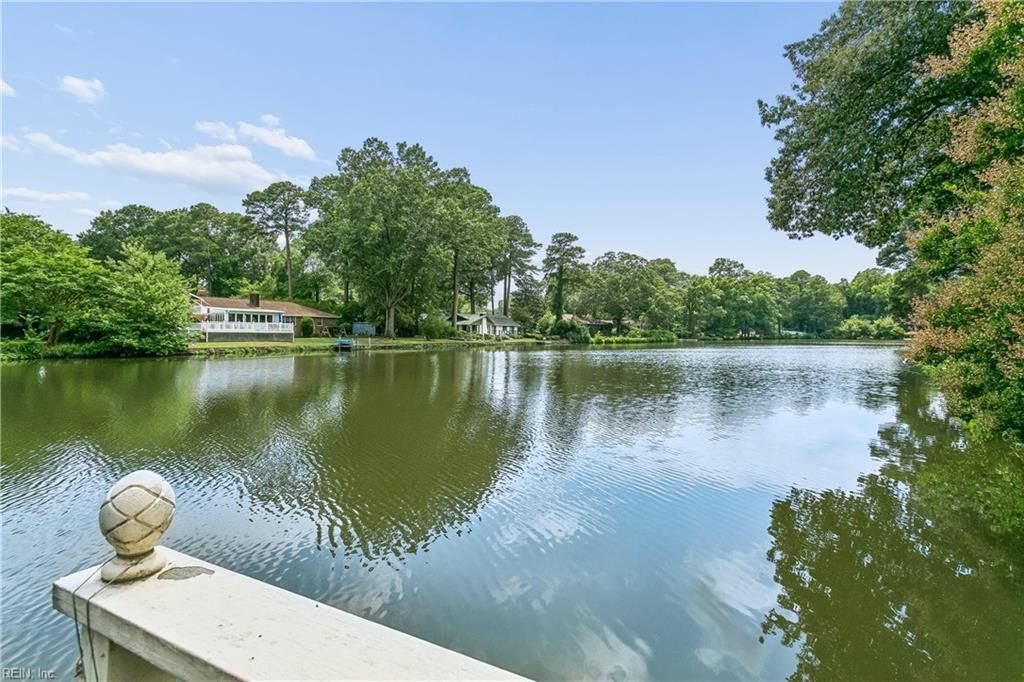 Photo of 25 Garland Drive, Newport News, VA 23606 (MLS # 10643607)