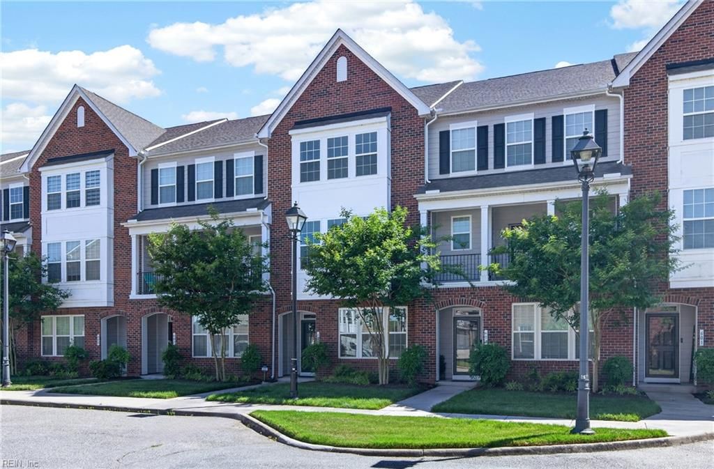 Photo of 605 Petunia Place, Newport News, VA 23602 (MLS # 10635327)