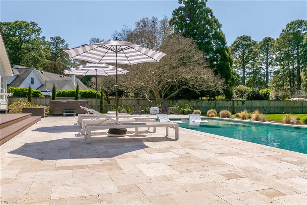 Virginia Beach, Virginia 23454, United States, 5 Bedrooms Bedrooms, ,5 BathroomsBathrooms,Residential,Pending,101377