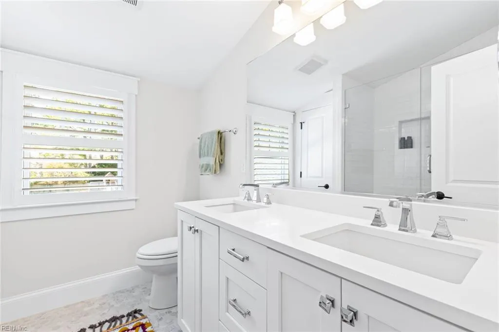 Virginia Beach, Virginia 23454, United States, 5 Bedrooms Bedrooms, ,5 BathroomsBathrooms,Residential,Pending,101377