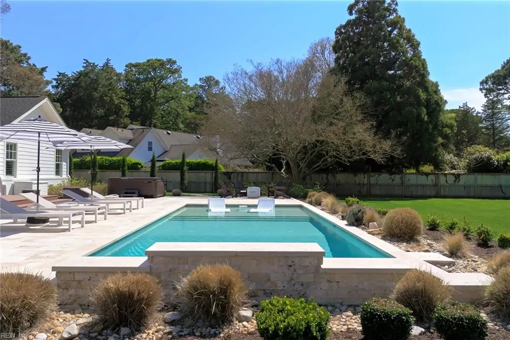 Virginia Beach, Virginia 23454, United States, 5 Bedrooms Bedrooms, ,5 BathroomsBathrooms,Residential,Pending,101377