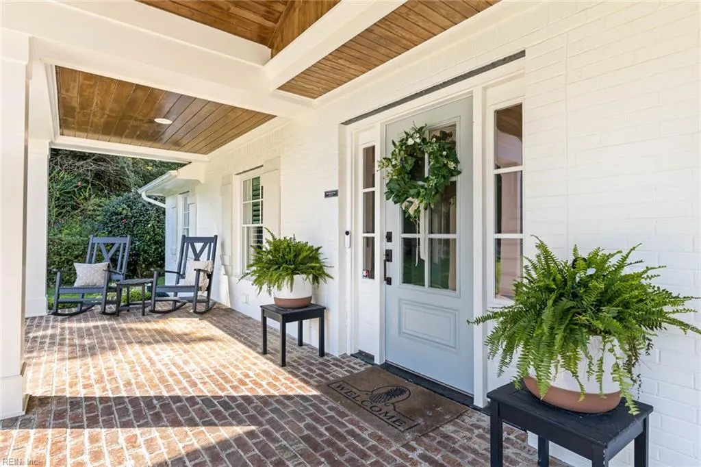 Virginia Beach, Virginia 23454, United States, 5 Bedrooms Bedrooms, ,5 BathroomsBathrooms,Residential,Pending,101377