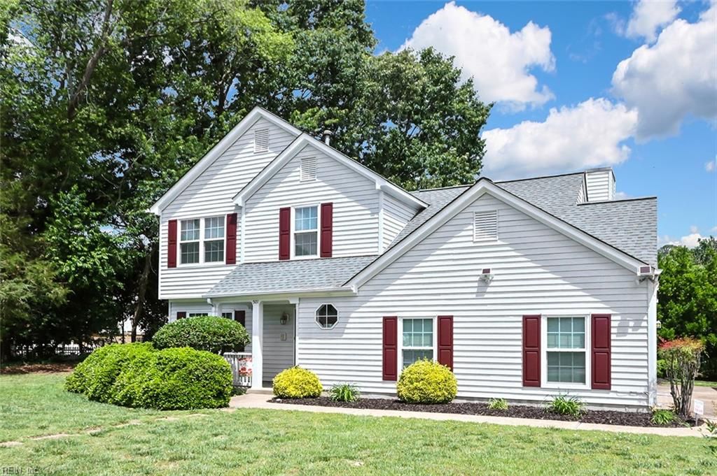 Photo of 501 Deep Creek Road RD, Newport News, VA 23606 (MLS # 10634065)