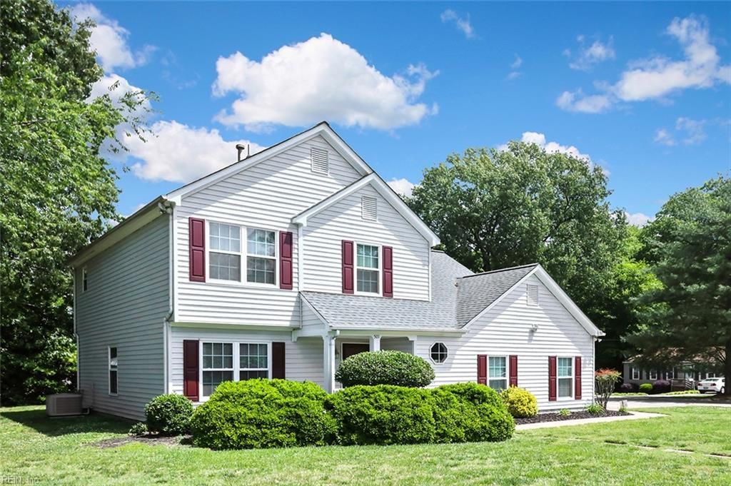 Photo of 501 Deep Creek Road RD, Newport News, VA 23606 (MLS # 10634065)