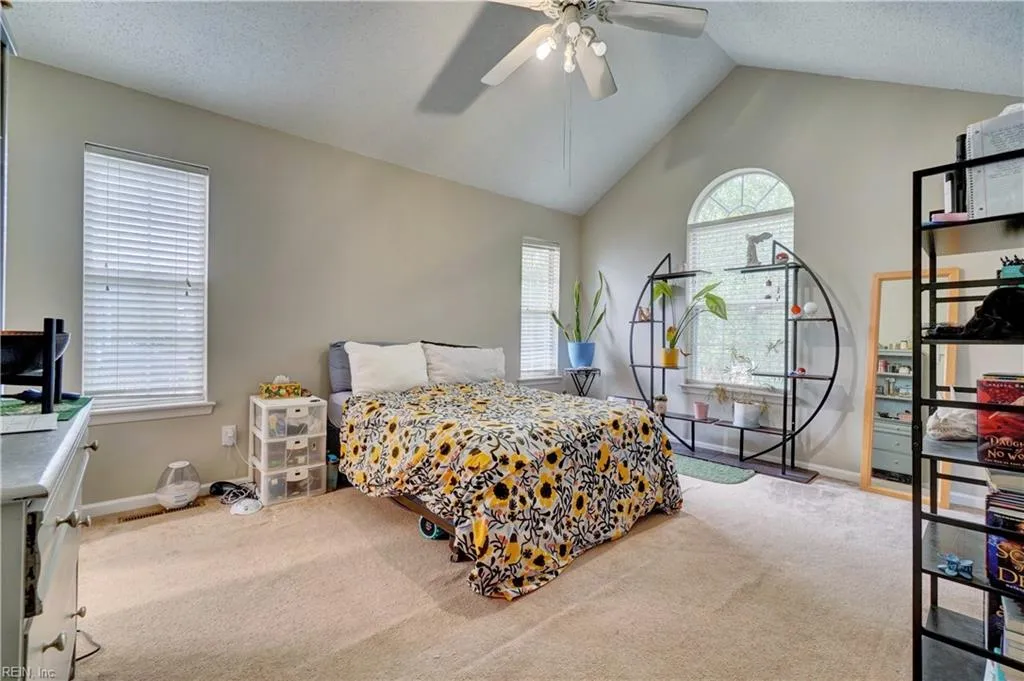 Virginia Beach, Virginia 23462, United States, 2 Bedrooms Bedrooms, ,3 BathroomsBathrooms,Residential,Active,200679