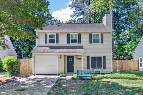 Photo of 34 Mellon Street, Newport News, VA 23606 (MLS # 10633695)